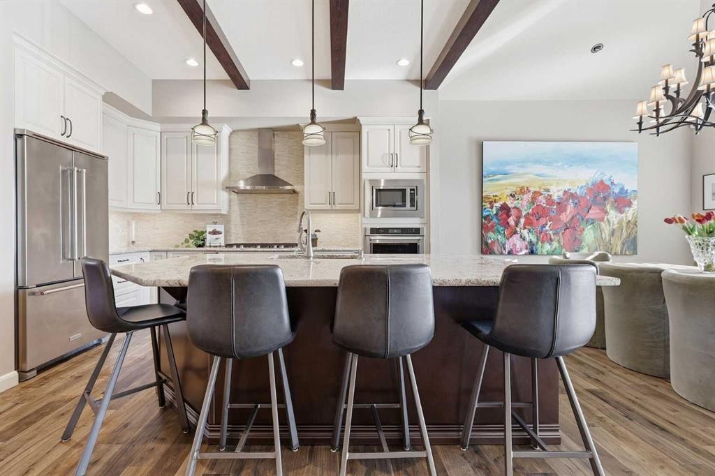 37 Cranbrook Heights Se, Calgary, AB