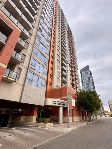 1207-1053 10 Street SW Calgary, AB T2R 1S6