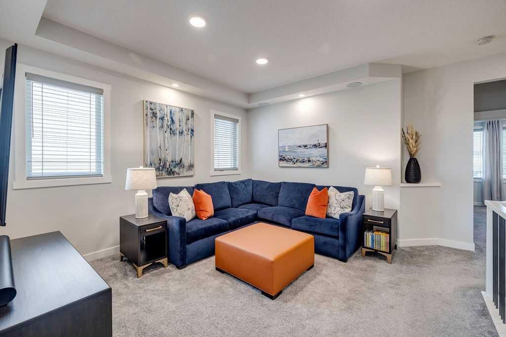 212 Evansglen Close Nw, Calgary, AB