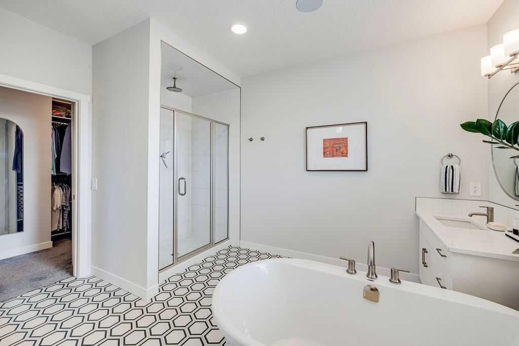 212 Evansglen Close Nw, Calgary, AB