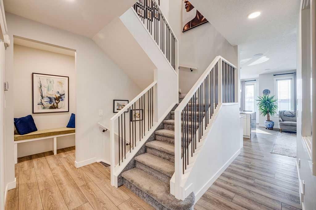 212 Evansglen Close Nw, Calgary, AB