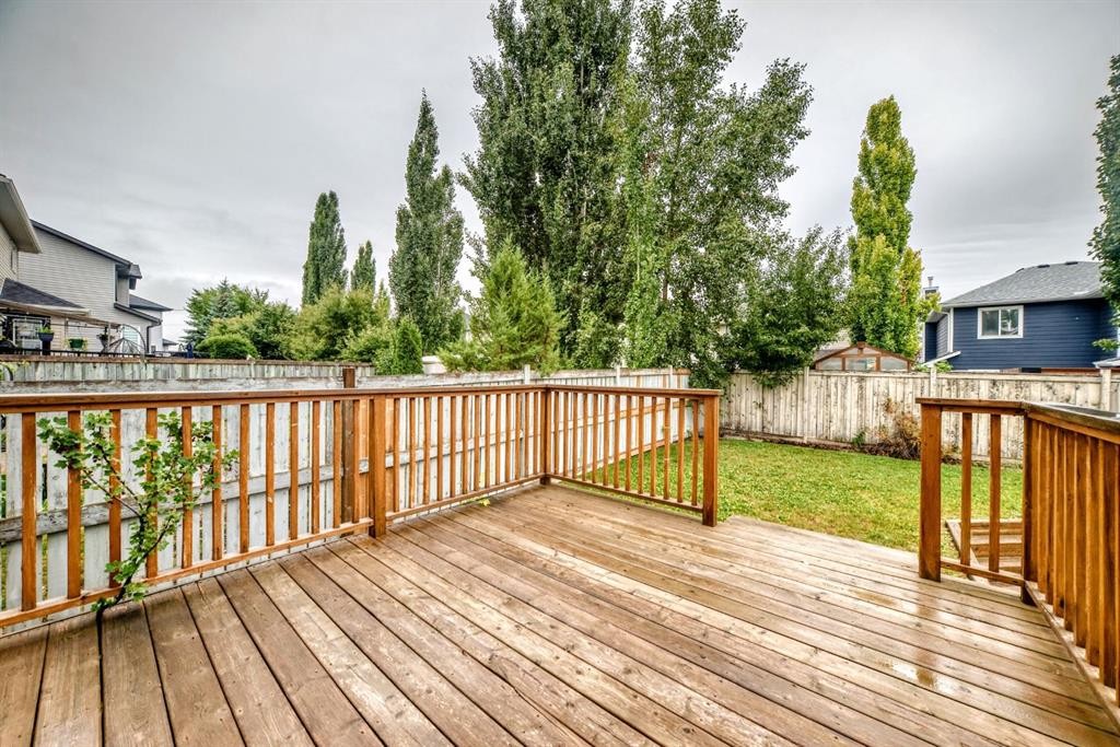234 Somerglen Way Sw, Calgary, AB