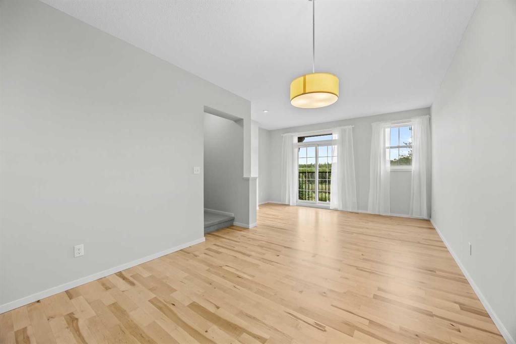 505 Ascot Circle Sw, Calgary, AB