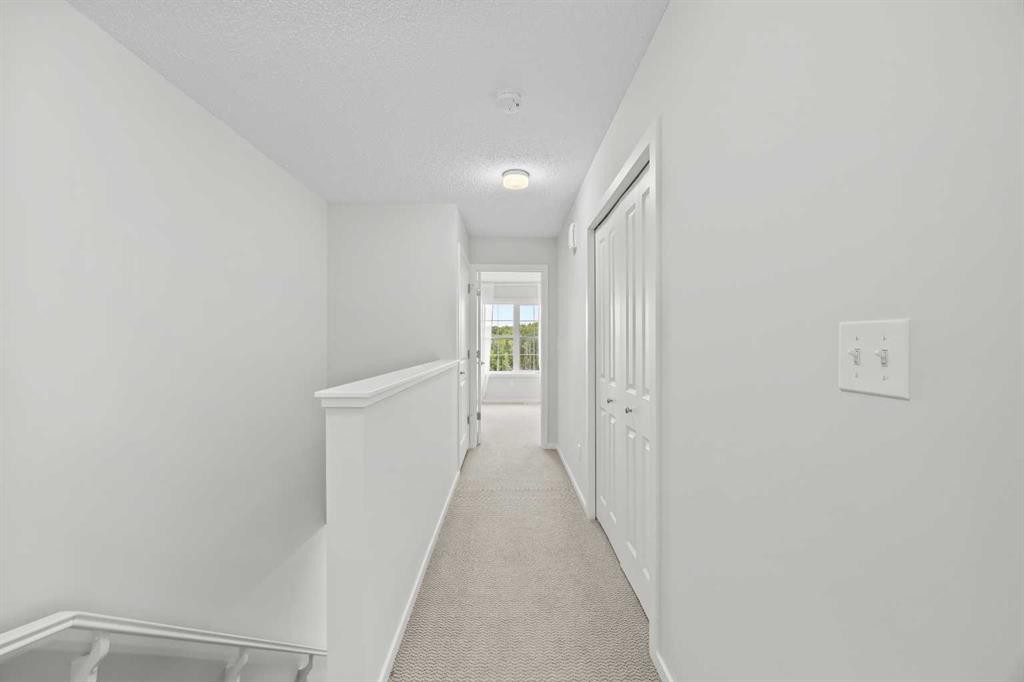 505 Ascot Circle Sw, Calgary, AB