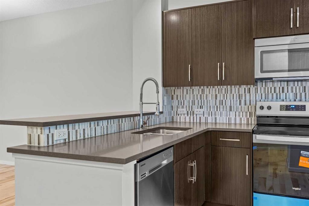 505 Ascot Circle Sw, Calgary, AB