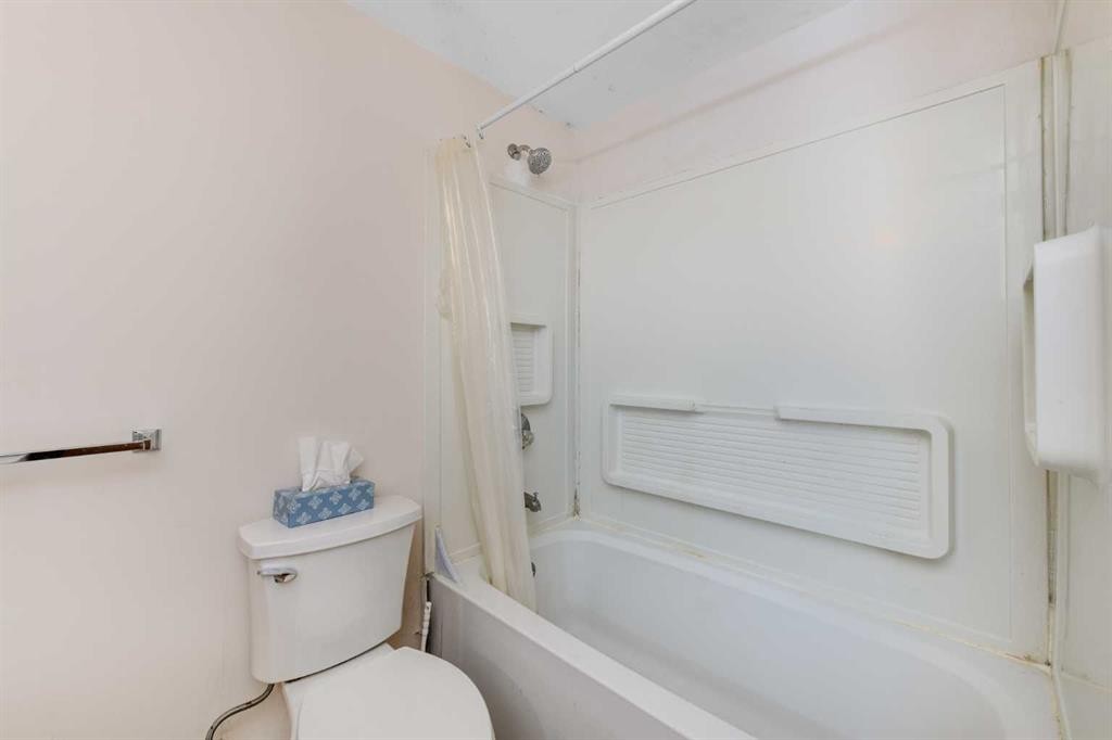 156 Del Ray Road Ne, Calgary, AB