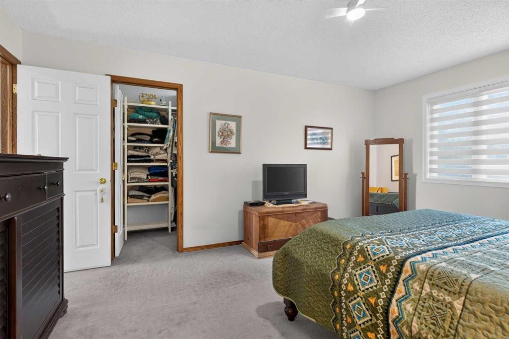 9867 Hidden Valley Drive Nw, Calgary, AB