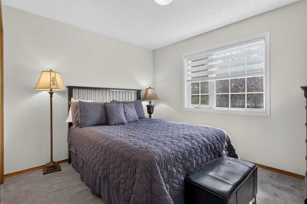 9867 Hidden Valley Drive Nw, Calgary, AB
