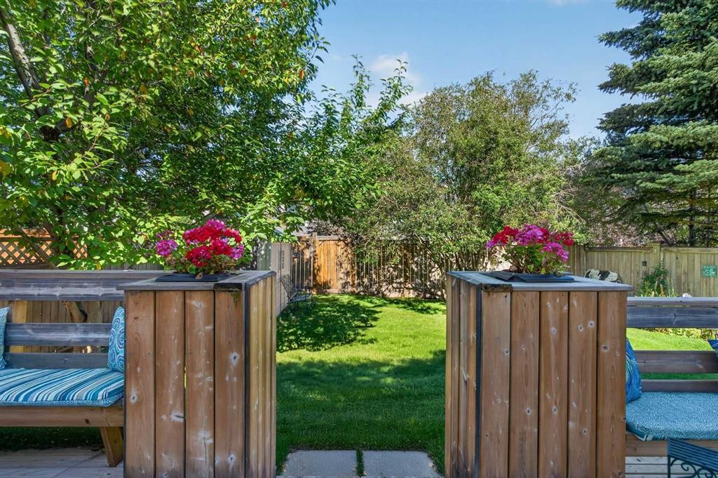 9867 Hidden Valley Drive Nw, Calgary, AB