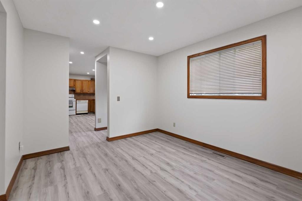 51 Castlebury Way Ne, Calgary, AB