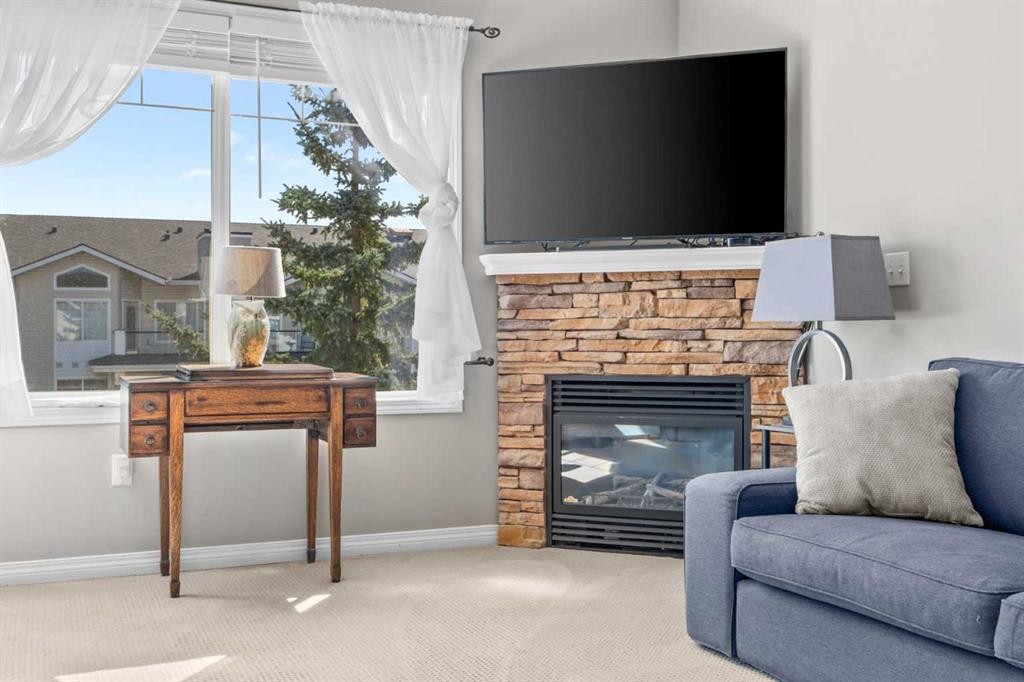 427-345 Rocky Vista Park Nw, Calgary, AB