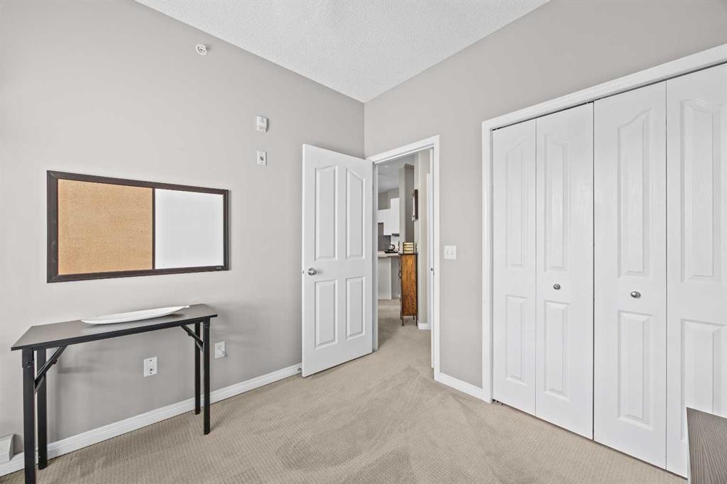 427-345 Rocky Vista Park Nw, Calgary, AB