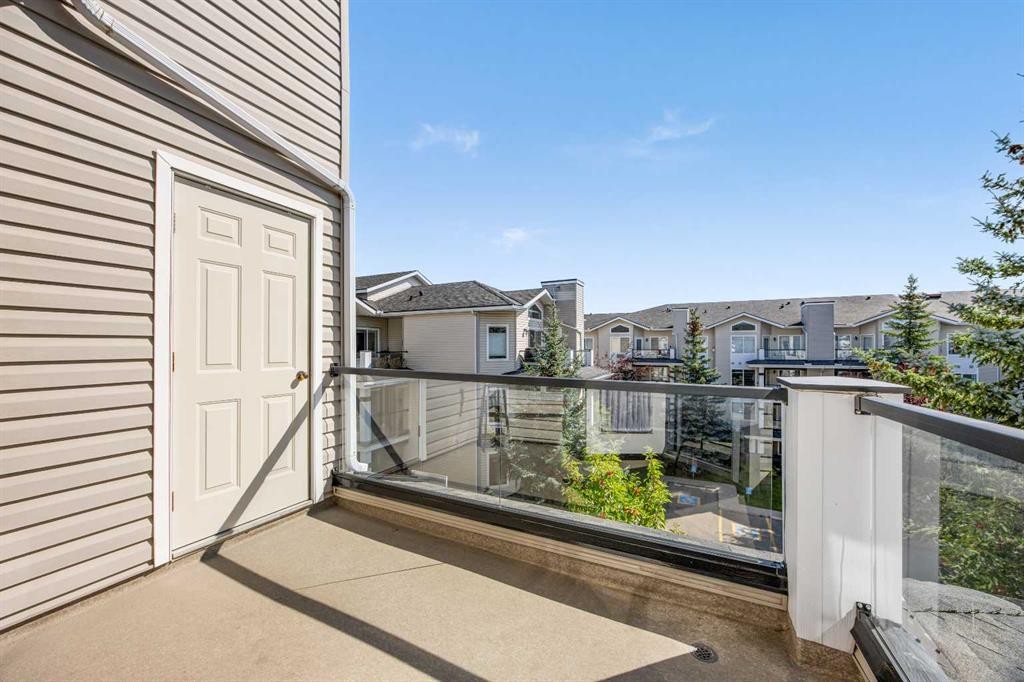 427-345 Rocky Vista Park Nw, Calgary, AB