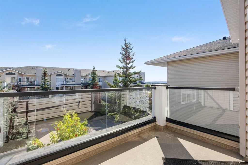 427-345 Rocky Vista Park Nw, Calgary, AB