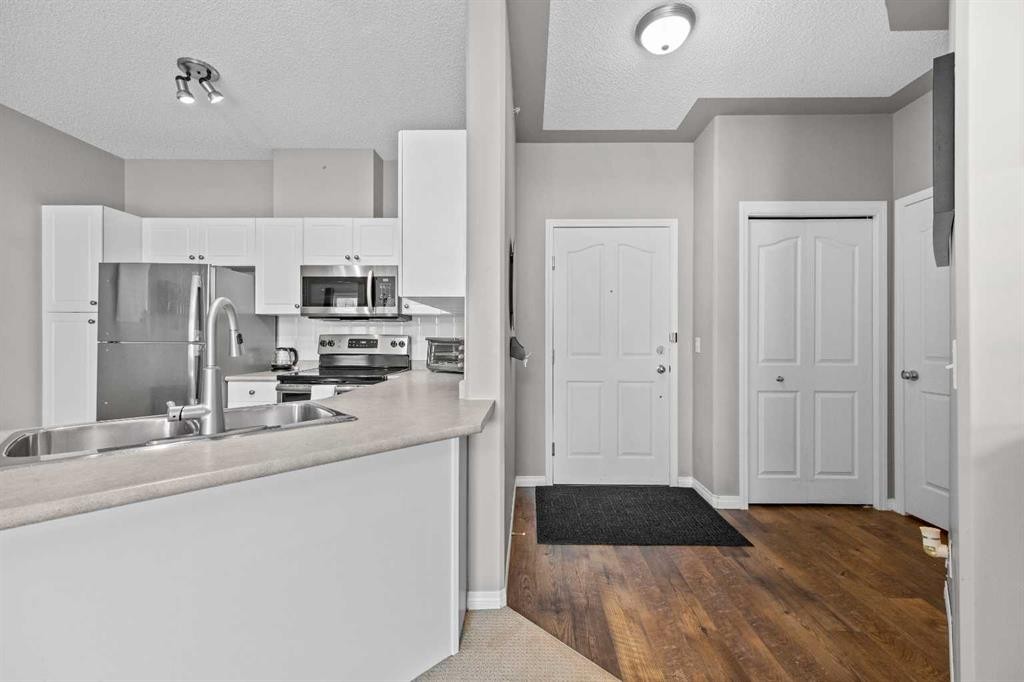 427-345 Rocky Vista Park Nw, Calgary, AB