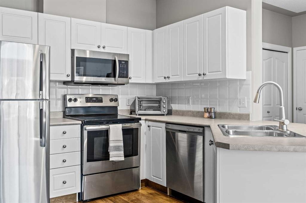 427-345 Rocky Vista Park Nw, Calgary, AB