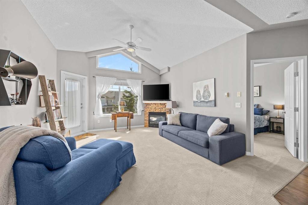 427-345 Rocky Vista Park Nw, Calgary, AB