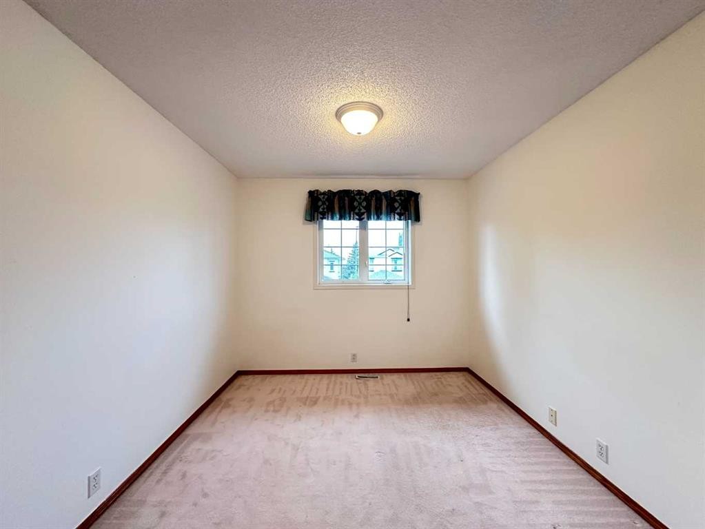 70 Schooner Close Nw, Calgary, AB