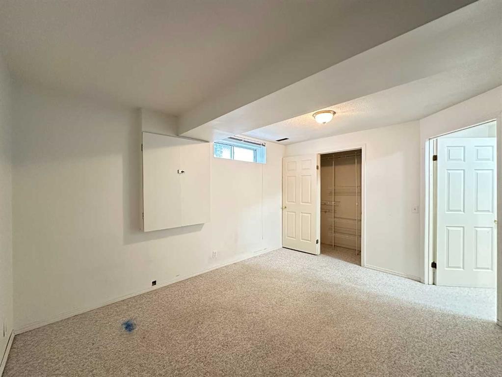 70 Schooner Close Nw, Calgary, AB