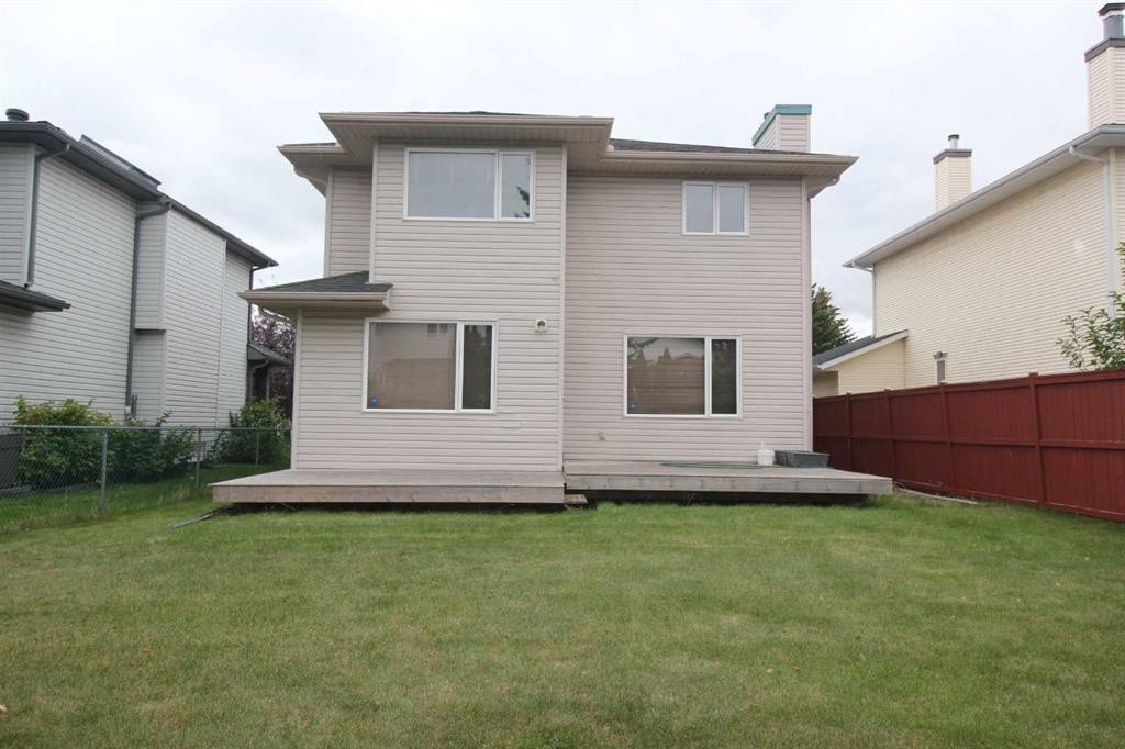 70 Schooner Close Nw, Calgary, AB
