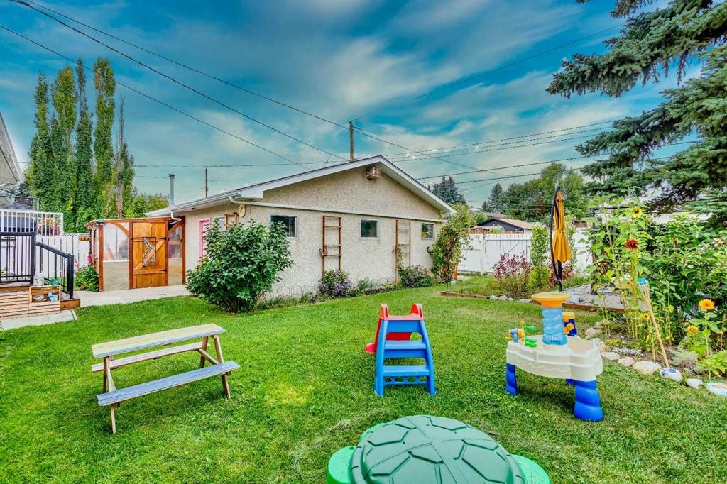 412 78 Avenue Ne, Calgary, AB