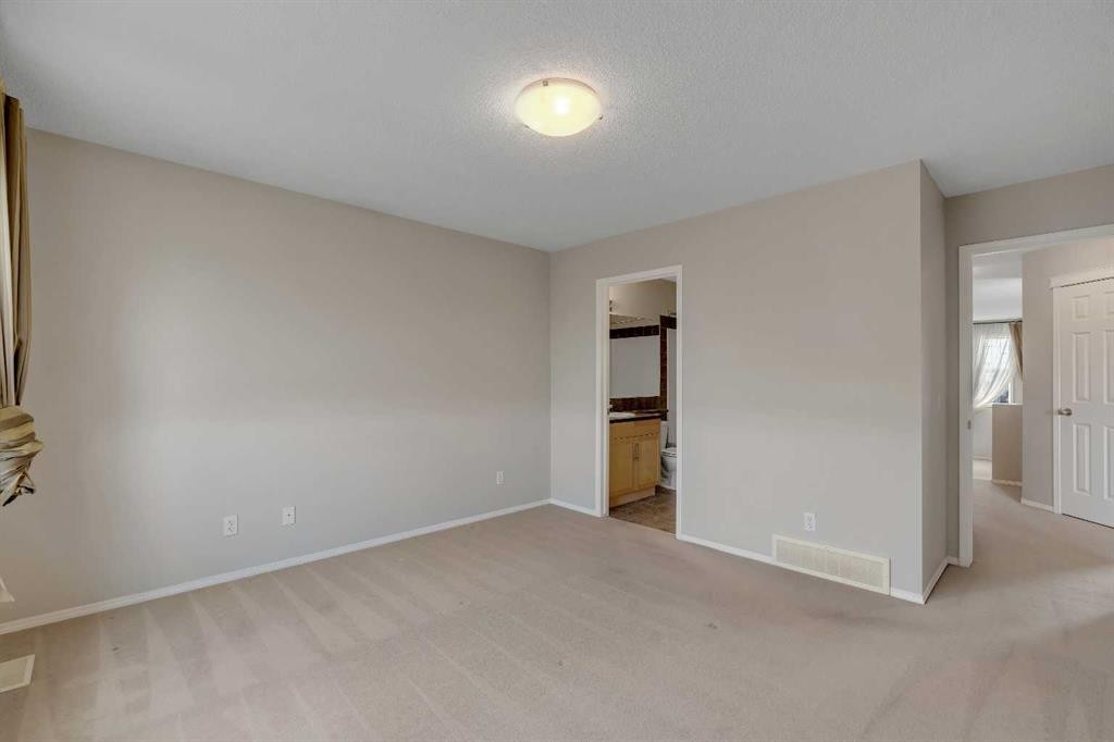 184 Everglen Way Sw, Calgary, AB