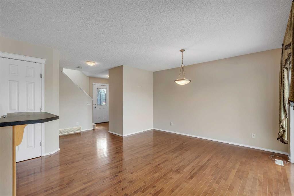 184 Everglen Way Sw, Calgary, AB