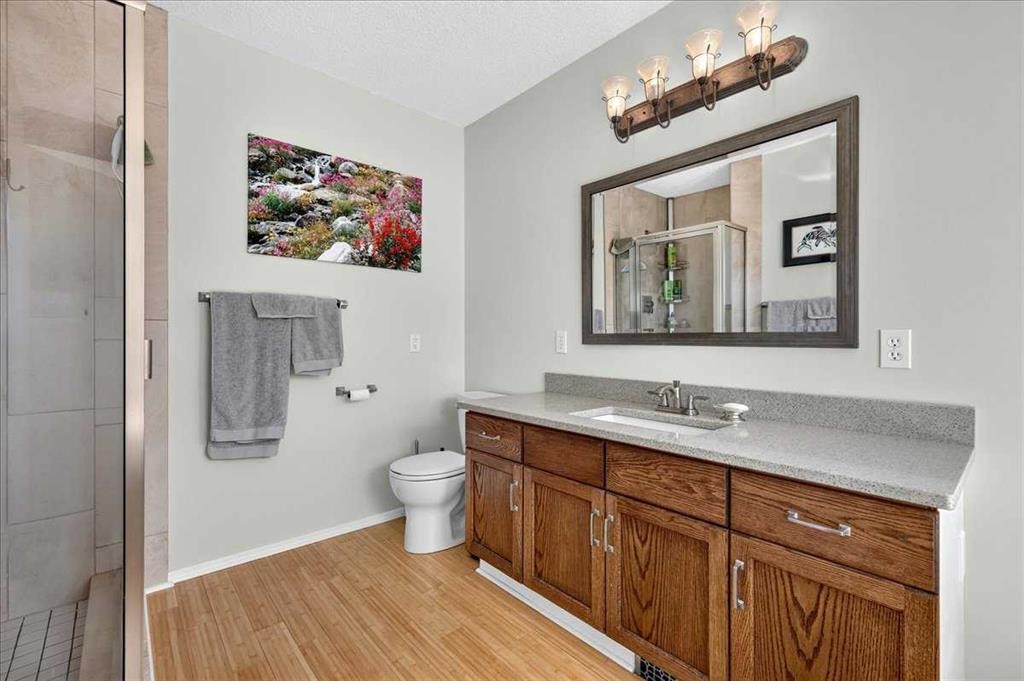 14 Hawkdale Gate Nw, Calgary, AB