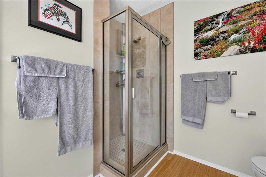 14 Hawkdale Gate Nw, Calgary, AB