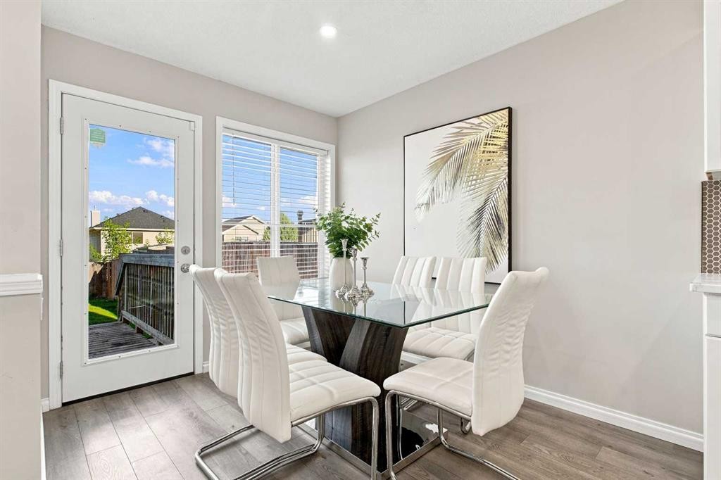 1095 Bridlemeadows Manor Sw, Calgary, AB