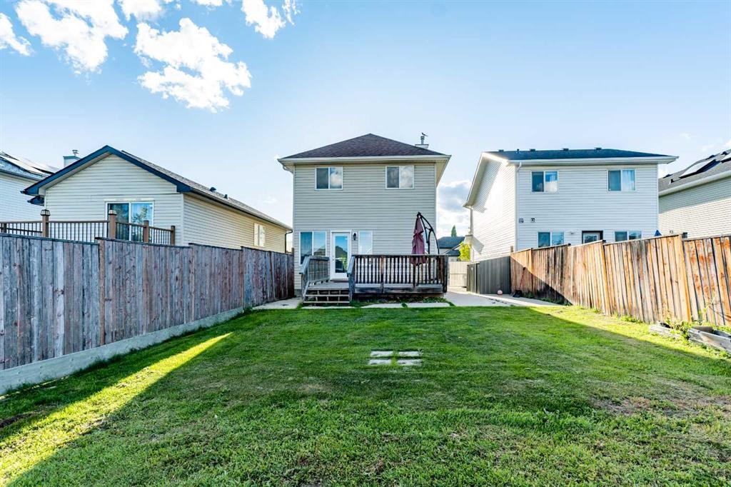 1095 Bridlemeadows Manor Sw, Calgary, AB