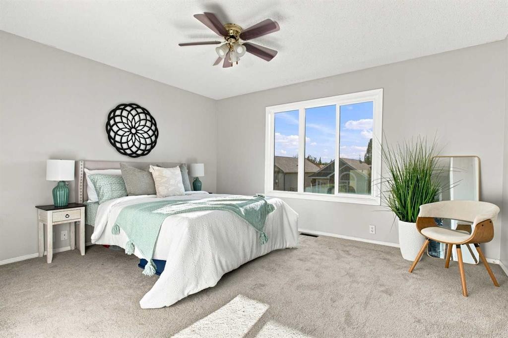 1095 Bridlemeadows Manor Sw, Calgary, AB