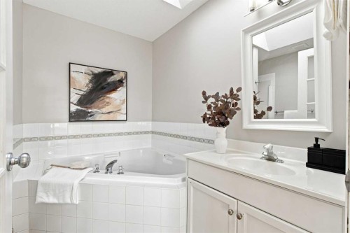 1095 Bridlemeadows Manor Sw, Calgary, AB 