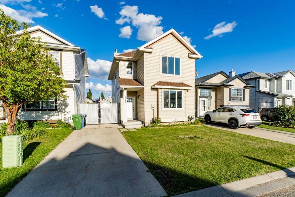 1095 Bridlemeadows Manor Sw, Calgary, AB