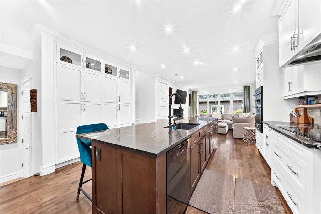 723 4 Street Nw, Calgary, AB