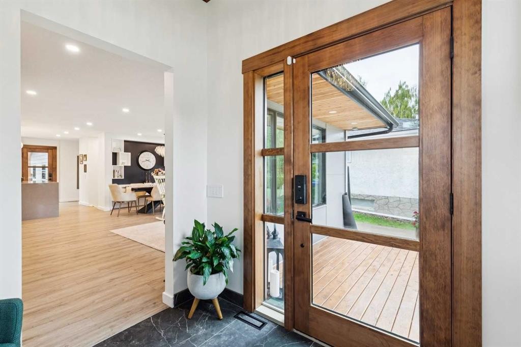320 Braniff Place Sw, Calgary, AB