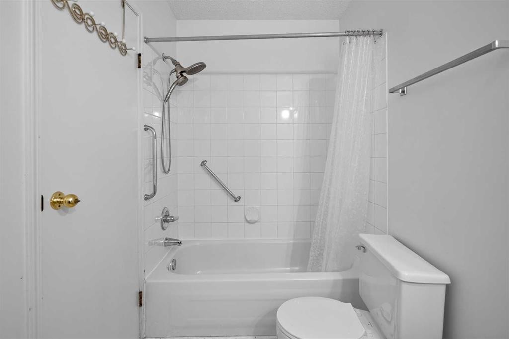 17 Sandpiper Link Nw, Calgary, AB