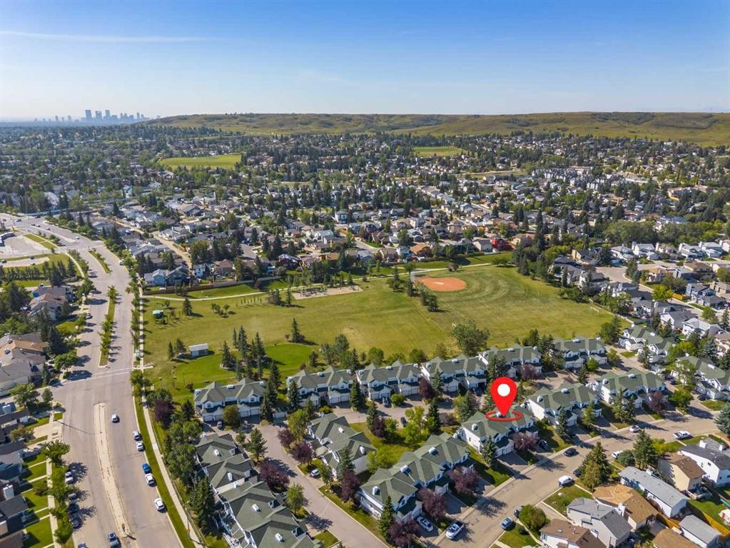 17 Sandpiper Link Nw, Calgary, AB