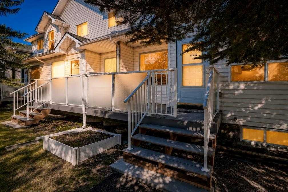 17 Sandpiper Link Nw, Calgary, AB