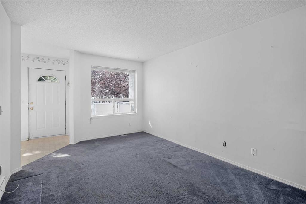 17 Sandpiper Link Nw, Calgary, AB