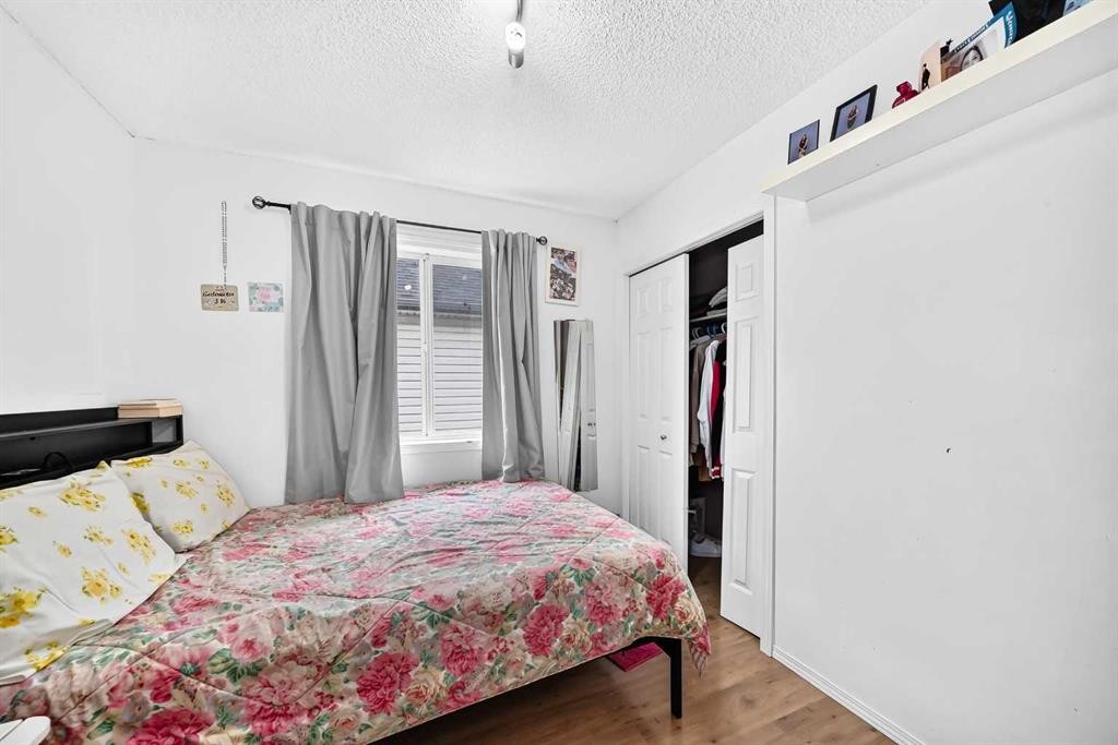 1062 Bridlemeadows Manor Sw, Calgary, AB