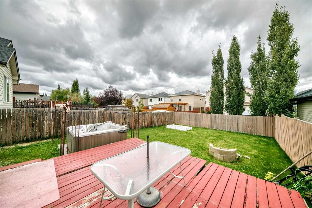 1062 Bridlemeadows Manor Sw, Calgary, AB
