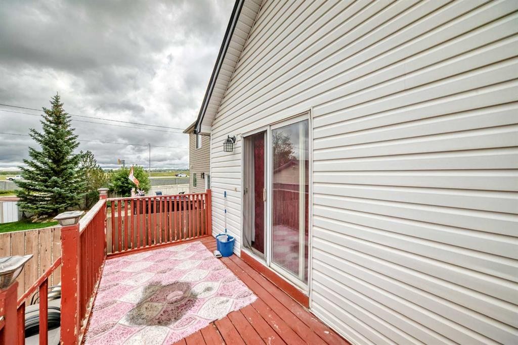 1062 Bridlemeadows Manor Sw, Calgary, AB