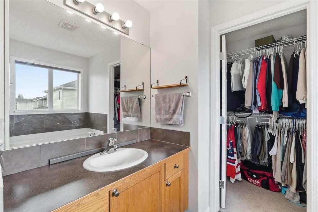 296 Evansbrooke Way Nw, Calgary, AB