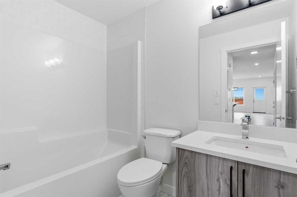 505 Corner Meadows Way Ne, Calgary, AB