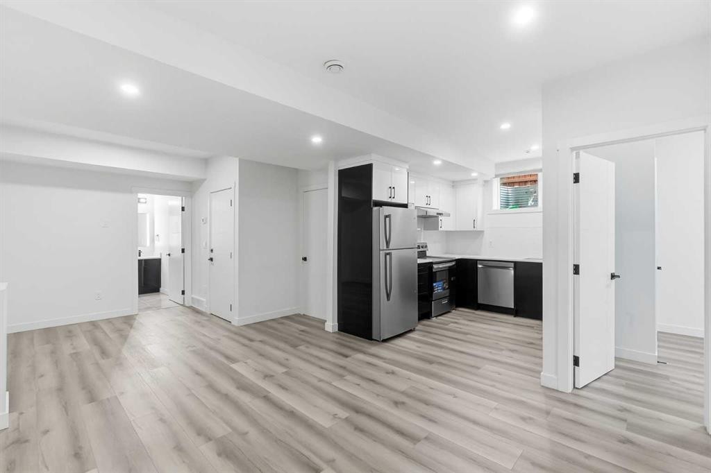 505 Corner Meadows Way Ne, Calgary, AB
