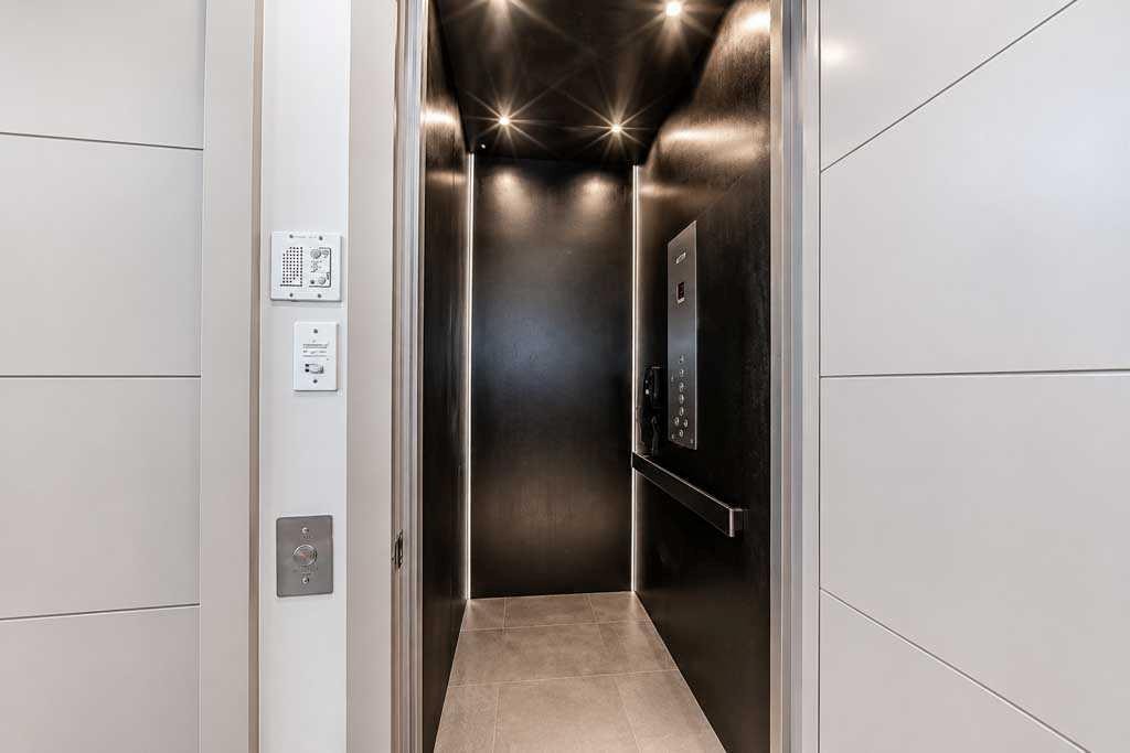 701 Aspen Meadows Hill Sw, Calgary, AB