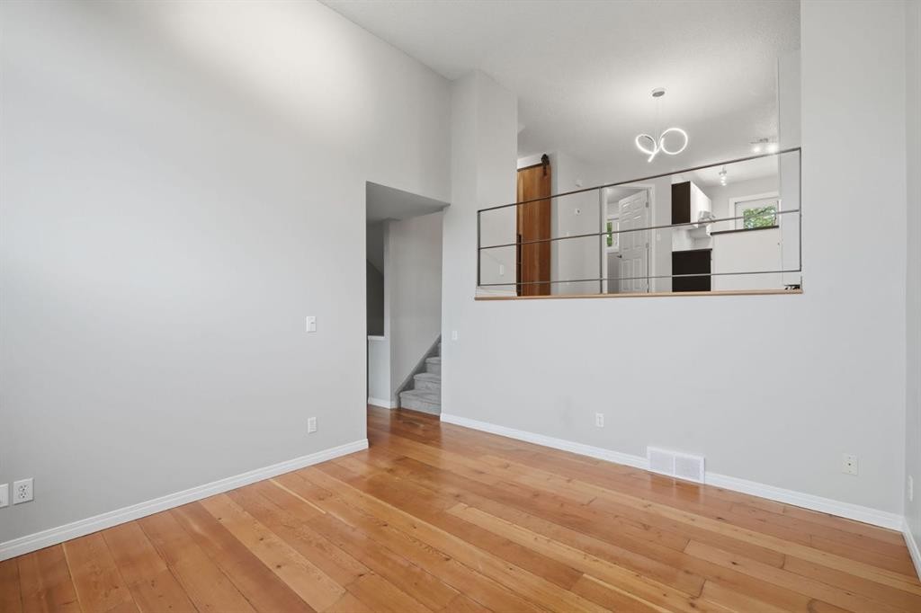 106 Inglewood Point Se, Calgary, AB