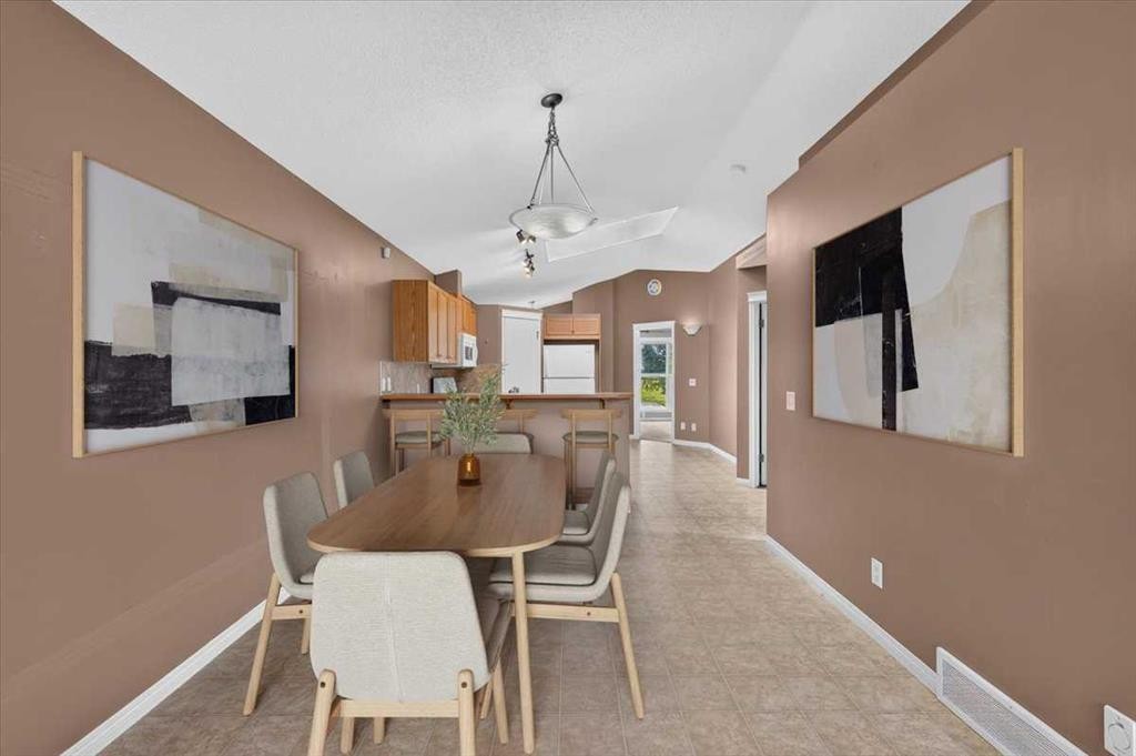 342 Prestwick Circle Se, Calgary, AB