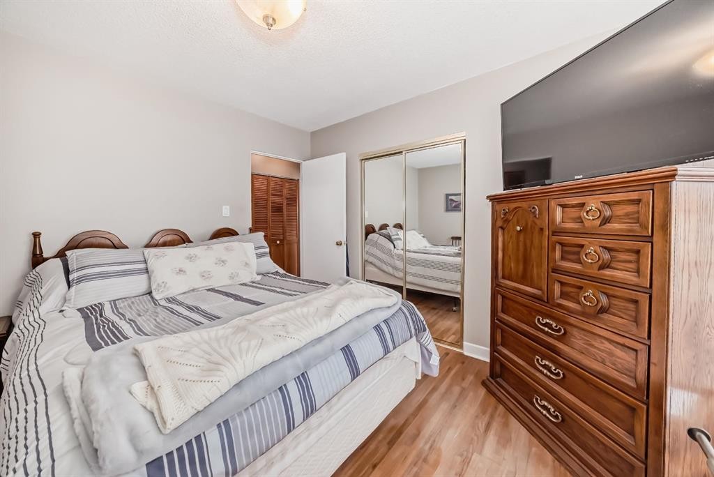 7827 Fairmount Drive Se, Calgary, AB